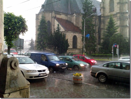 catedrala in ploaie